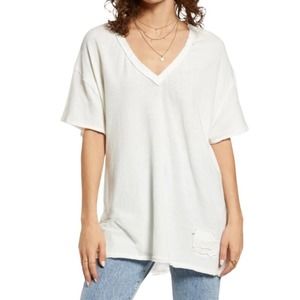 FREE PEOPLE Distressed V-neck T-shirt In White-S